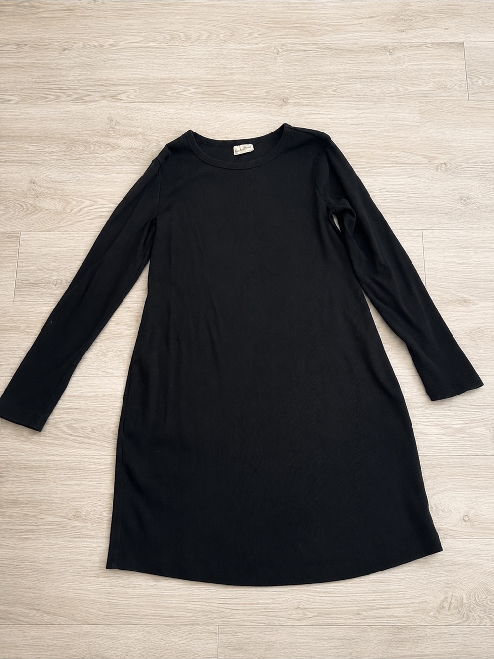 Universal Thread Long-Sleeve Dress - Picture 2 of 13